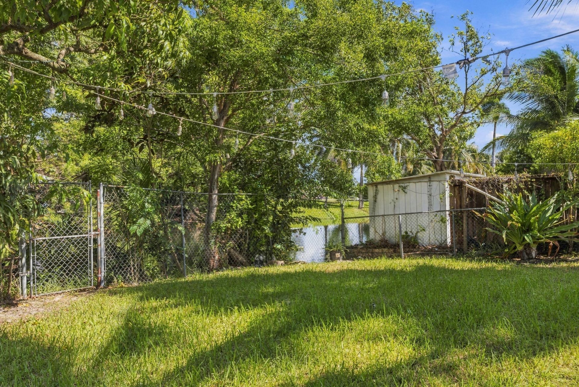 2805 NW 11th Street, Miami, FL 33125 Photo