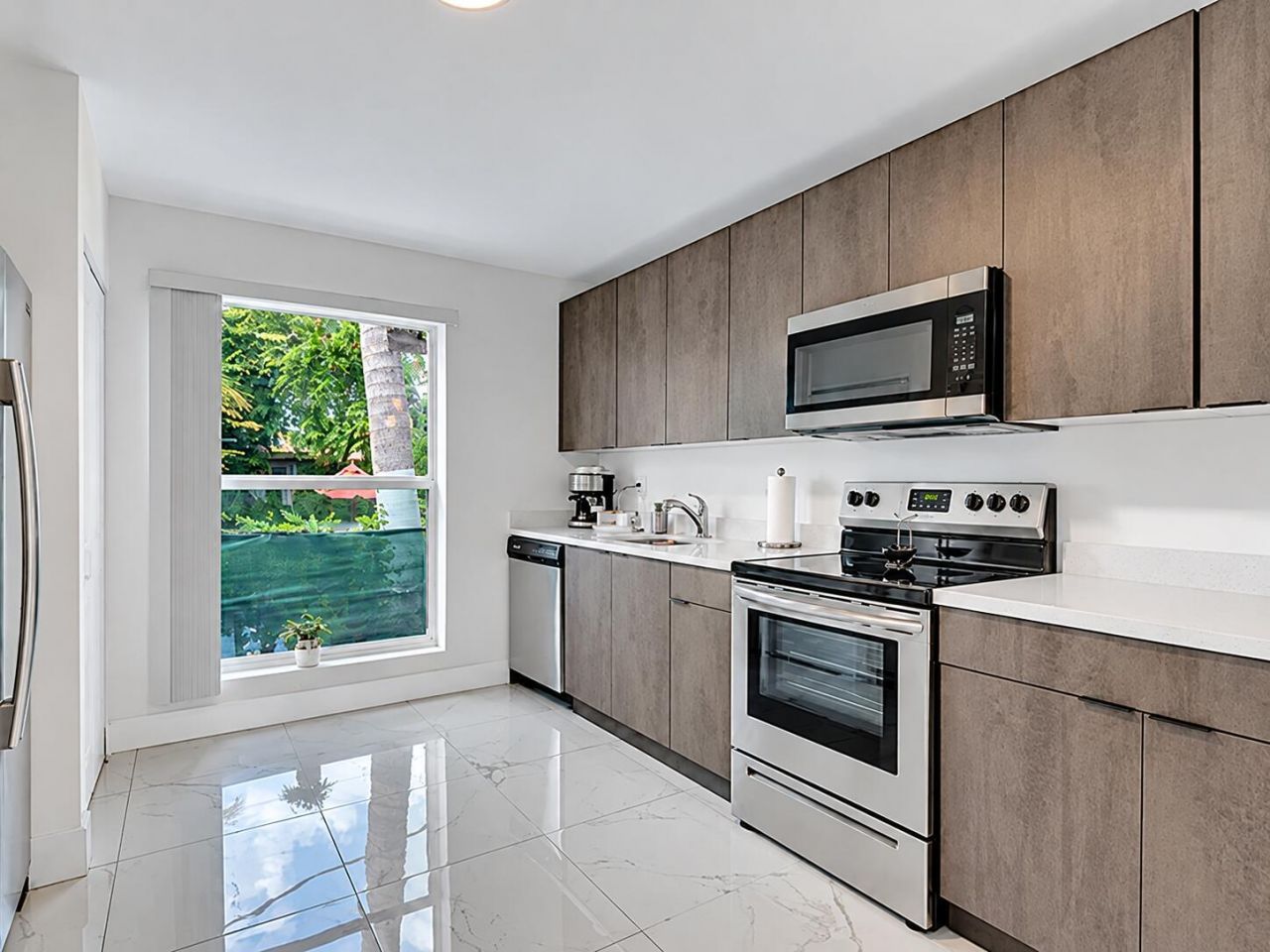 2805 NW 11th Street, Miami, FL 33125 Photo