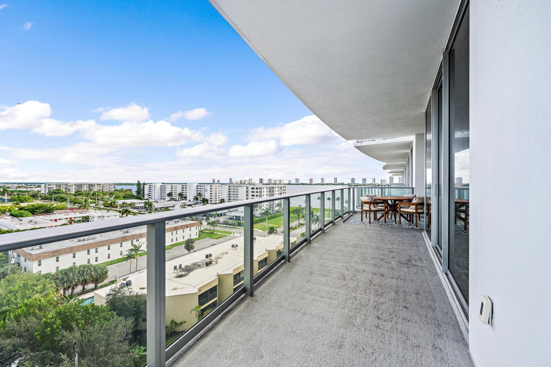 220 Lake Shore Drive, Unit 817, West Palm Beach, FL 33403 Photo