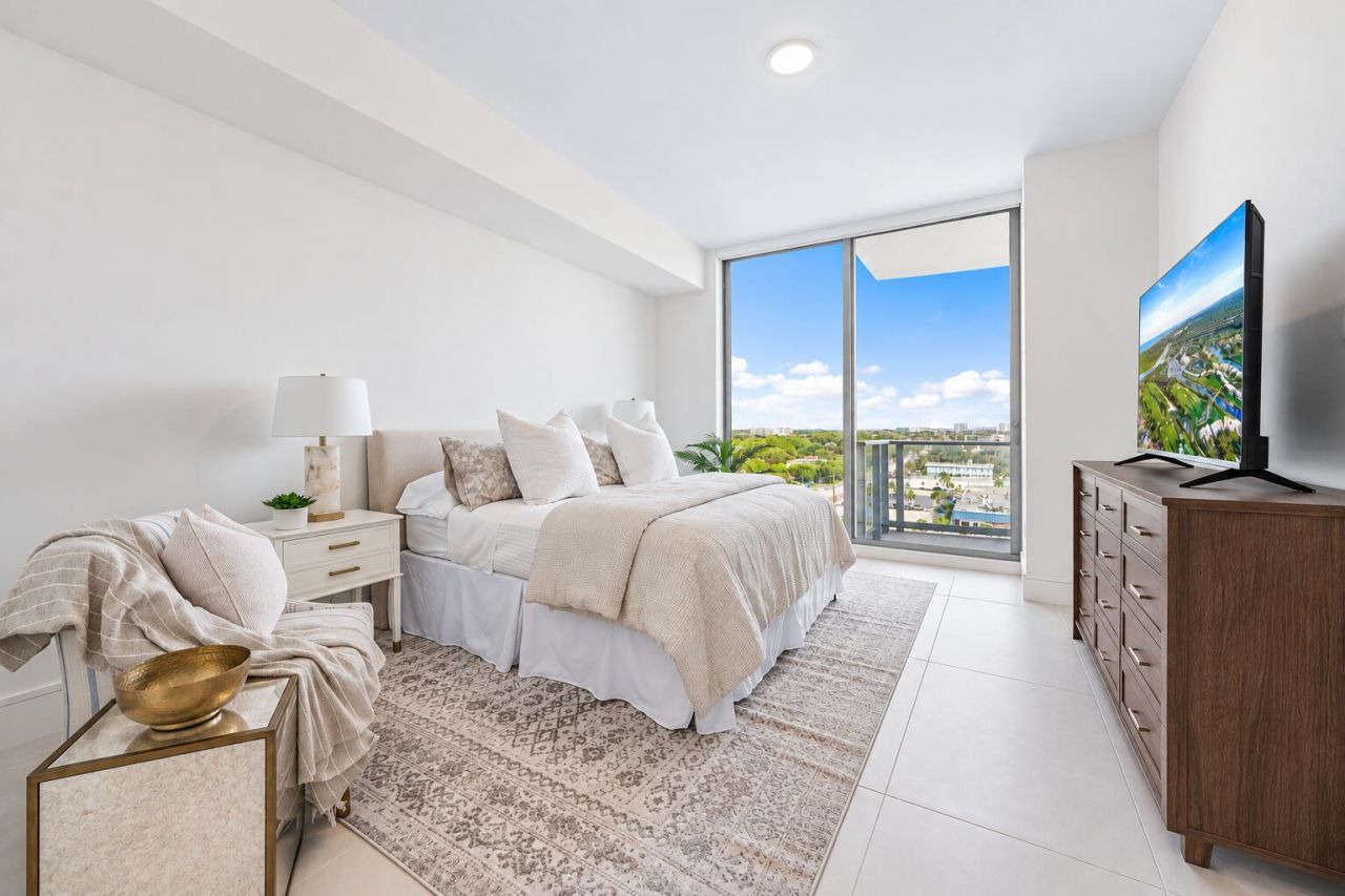 220 Lake Shore Drive, Unit 817, West Palm Beach, FL 33403 Photo