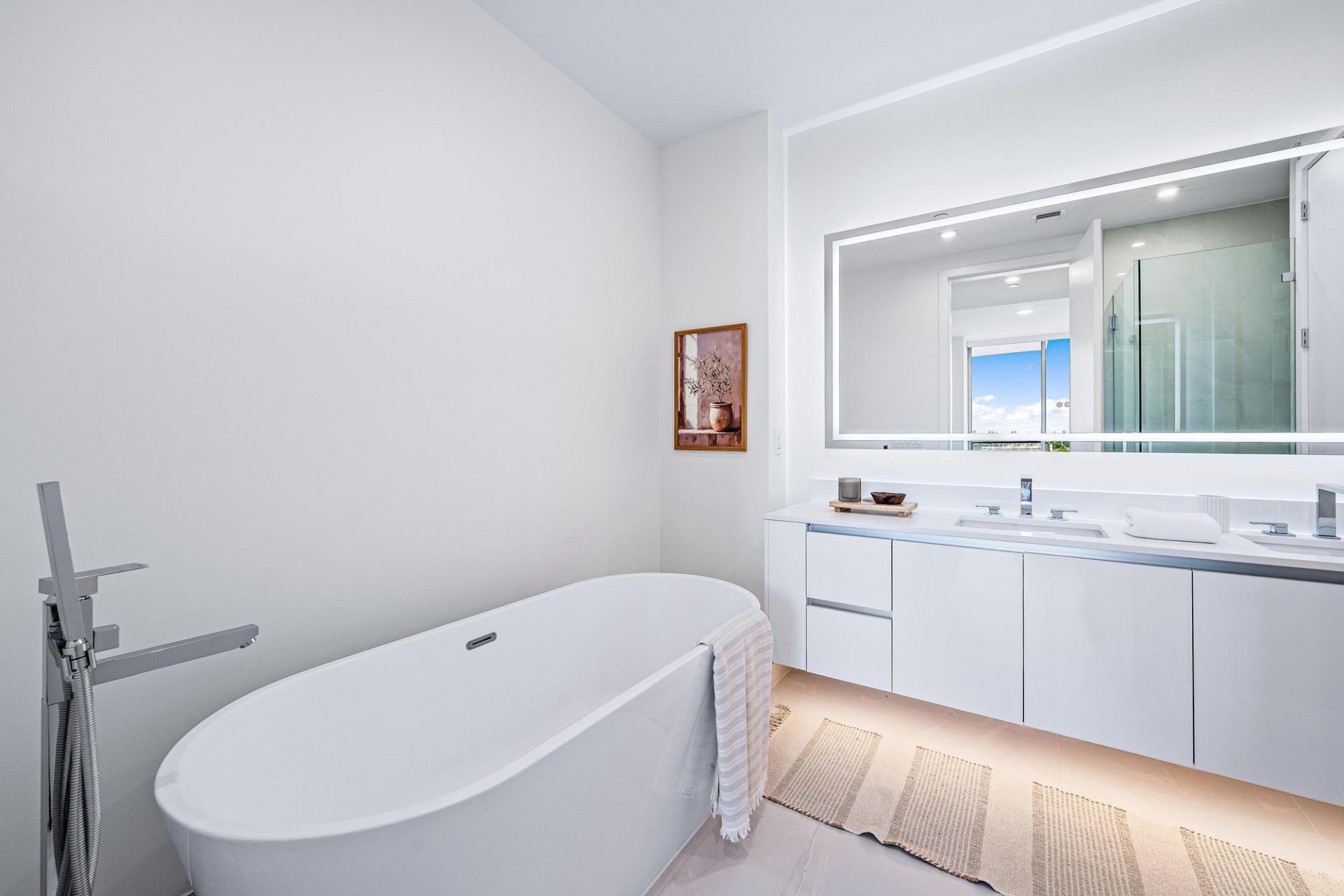220 Lake Shore Drive, Unit 817, West Palm Beach, FL 33403 Photo