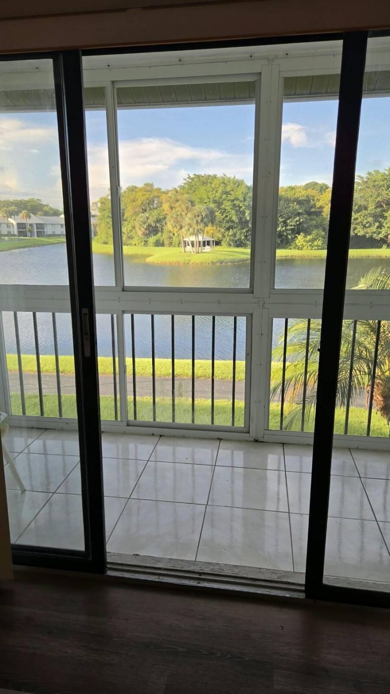 1002 Green Pine Boulevard, Unit F2, West Palm Beach, FL 33409 Photo