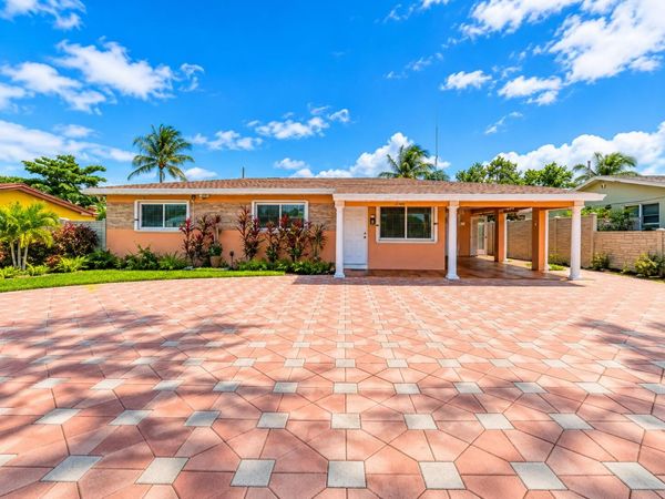 214 SW 3rd Avenue, Boynton Beach, FL 33435