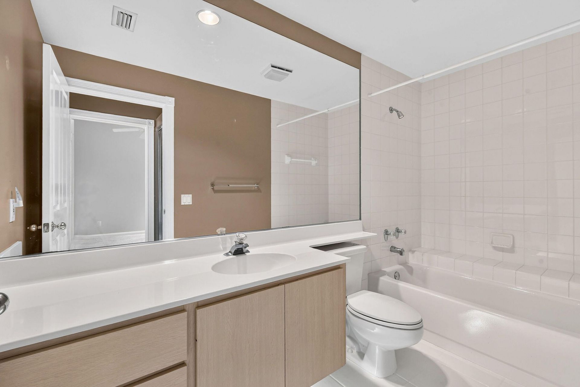 1081 Bedford Avenue, Palm Beach Gardens, FL 33403 Photo