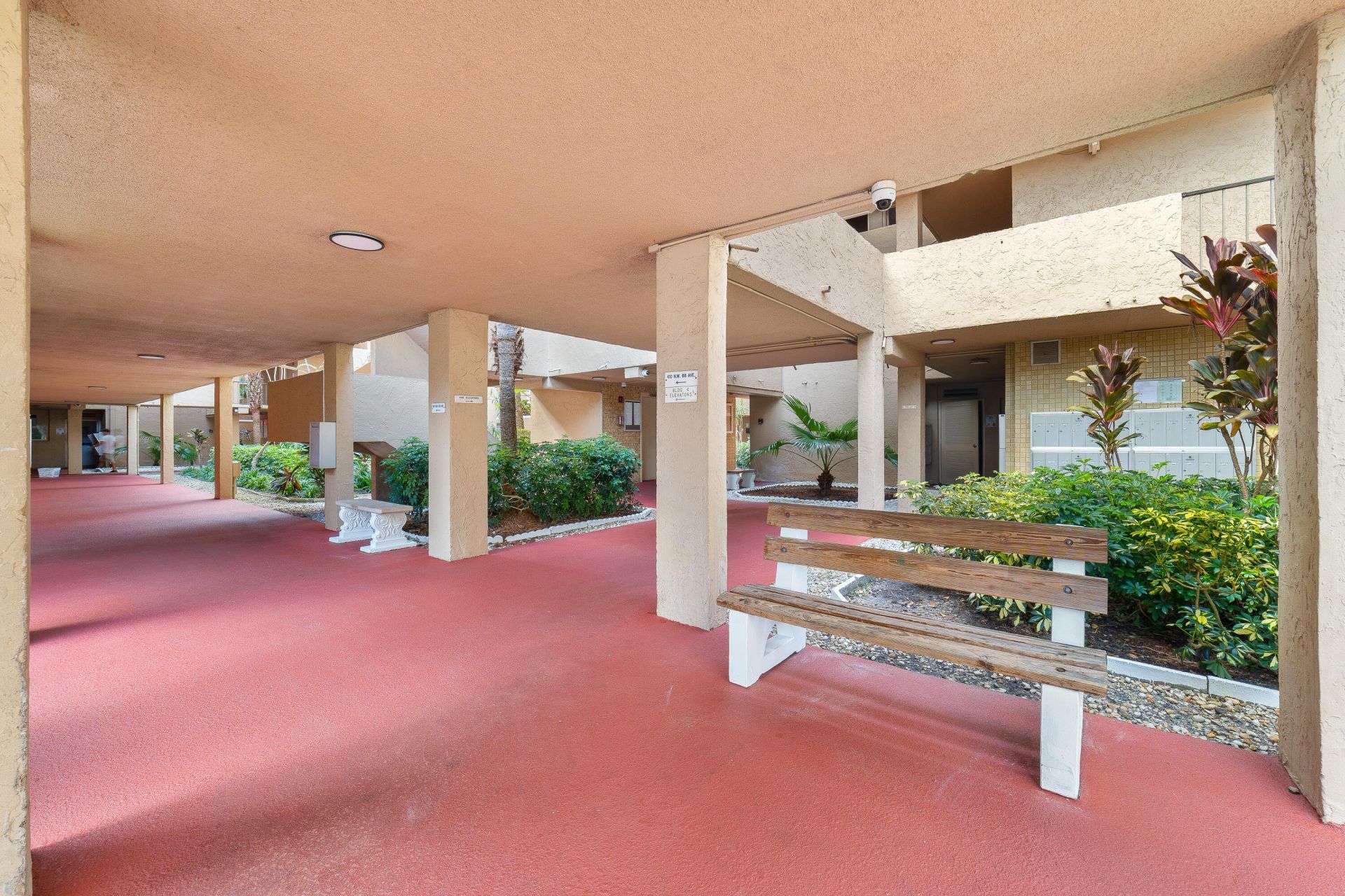 408 NW 68th Avenue, Unit 502, Plantation, FL 33317 Photo