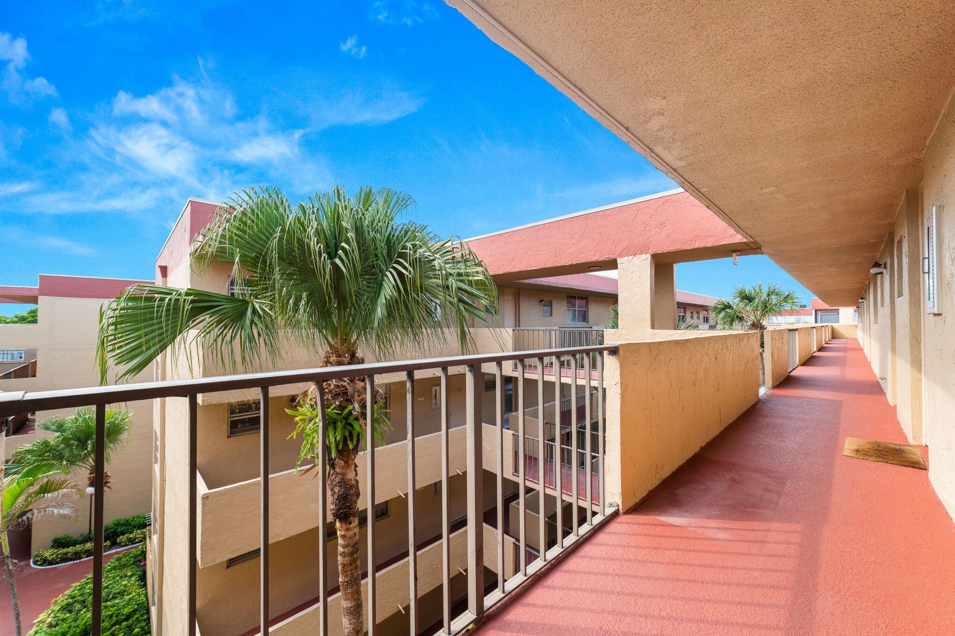 408 NW 68th Avenue, Unit 502, Plantation, FL 33317 Photo