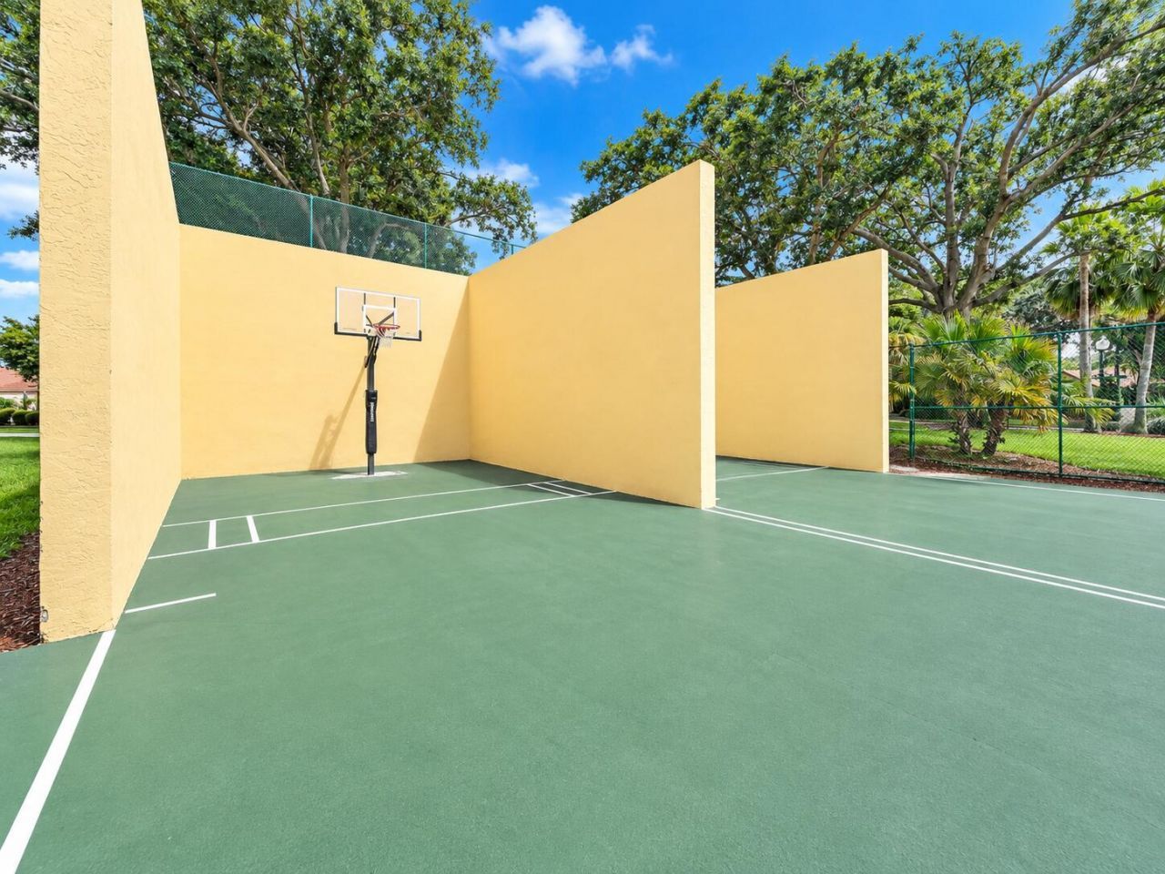 5137 Elpine Way, Riviera Beach, FL 33418 Photo