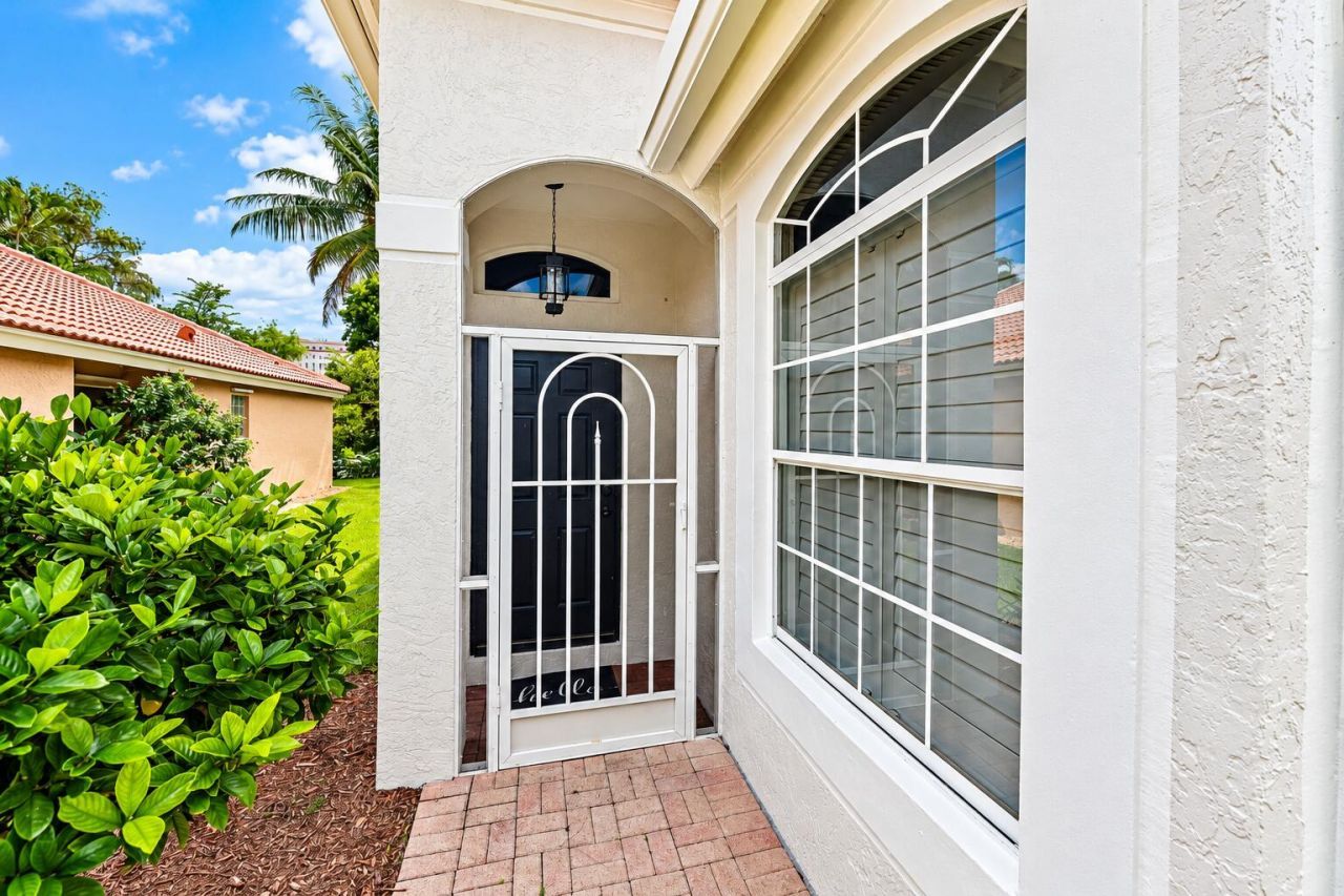 5137 Elpine Way, Riviera Beach, FL 33418 Photo
