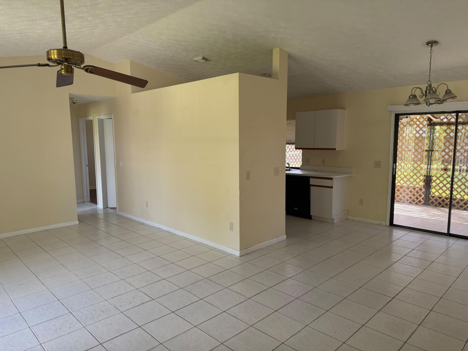 166 SW Ray Avenue, Port Saint Lucie, FL 34983 Photo