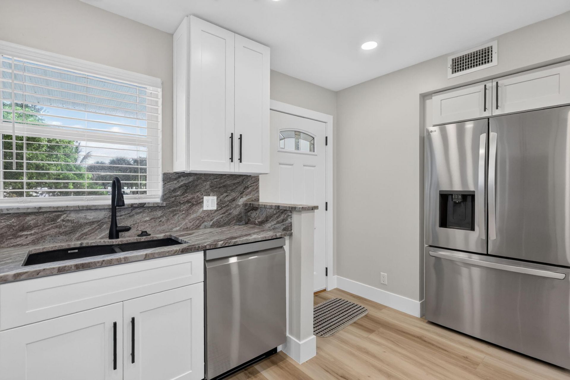 200 N El Mar Drive, Unit B202, Jensen Beach, FL 34957 Photo