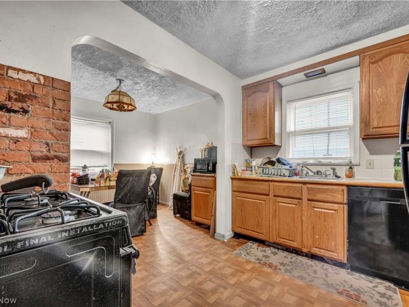 12324 Oak Park Boulevard, Garfield Heights, OH 44125 Photo 10