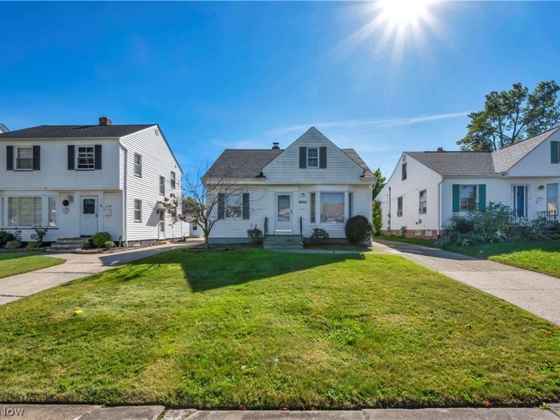 12324 Oak Park Boulevard, Garfield Heights, OH 44125 Photo 4