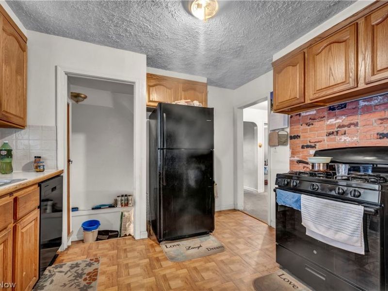 12324 Oak Park Boulevard, Garfield Heights, OH 44125 Photo 8