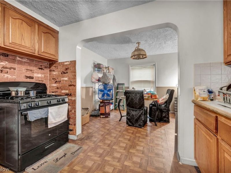 12324 Oak Park Boulevard, Garfield Heights, OH 44125 Photo 9