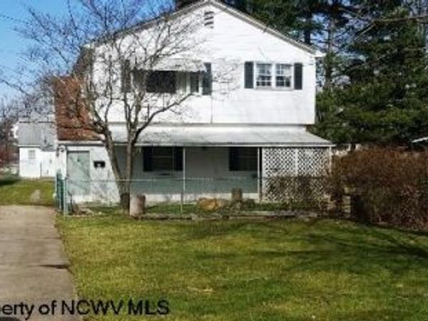 133 CAMDEN Avenue, Buckhannon, WV 26201