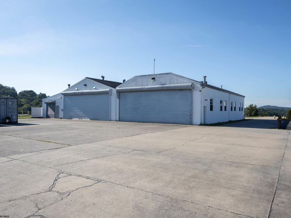 394 Heliport Loop, Bridgeport, WV 26330