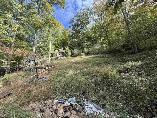1376 Lake Floyd Circle, Bristol, WV 26426