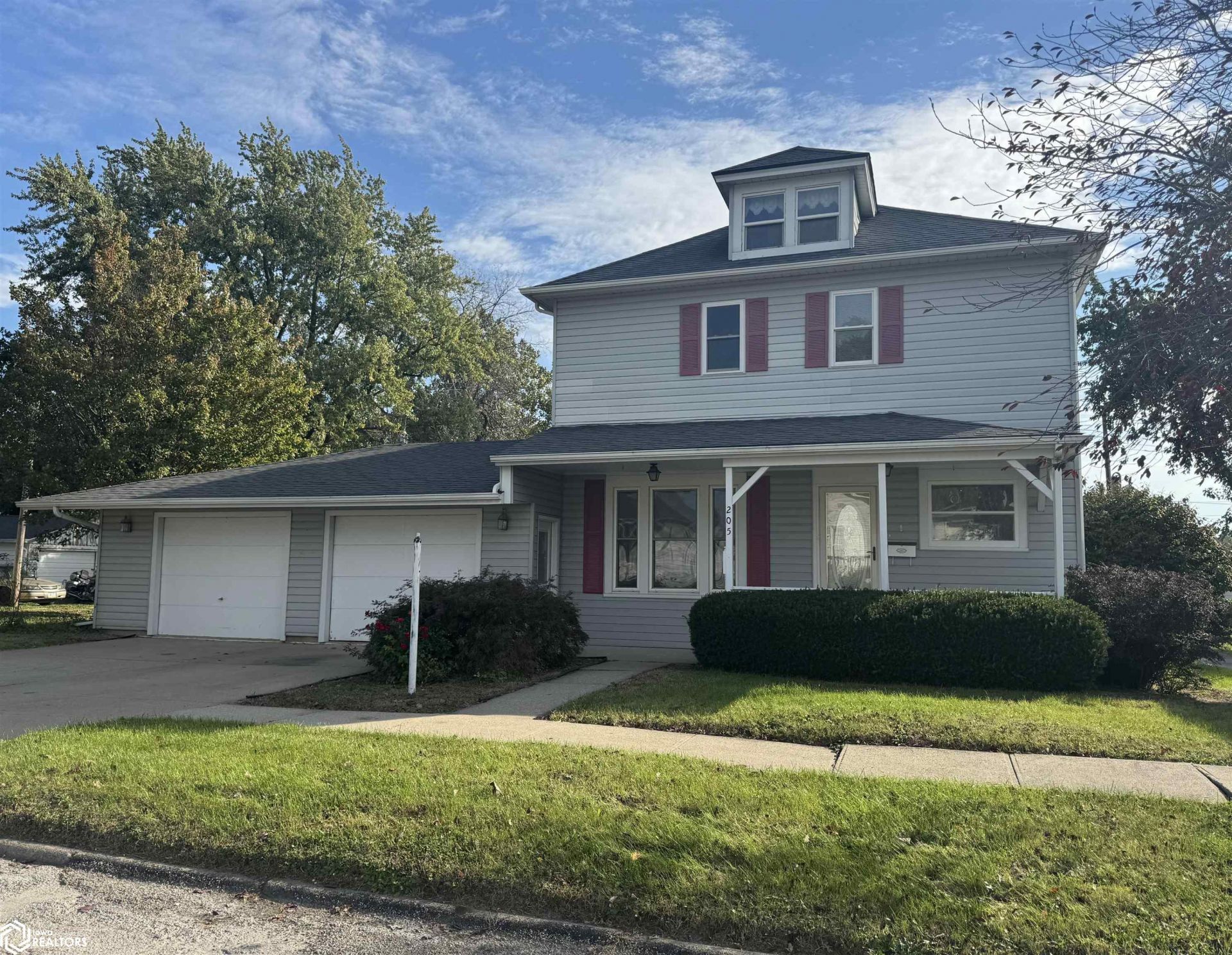 205 S Peterson Street, Creston, IA 50801 Main Photo