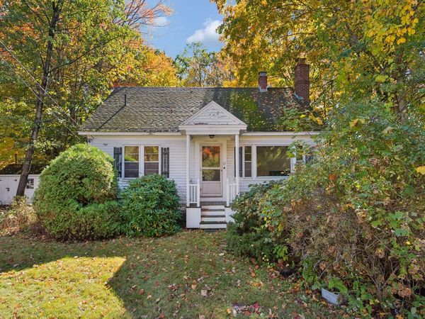 13 Allen Avenue Extension, Falmouth, ME 04105
