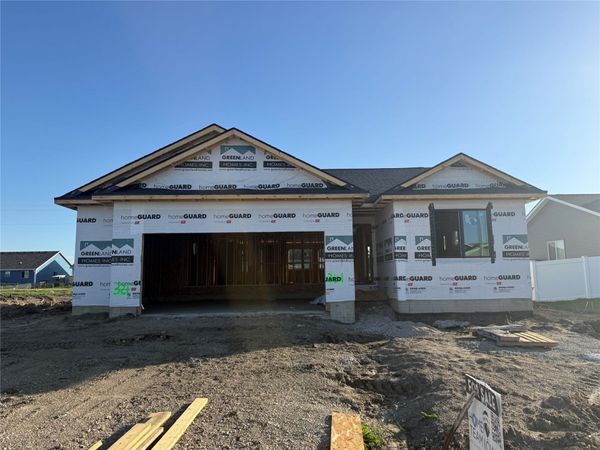 321 NE Driftwood Street , Elkhart, IA 50073
