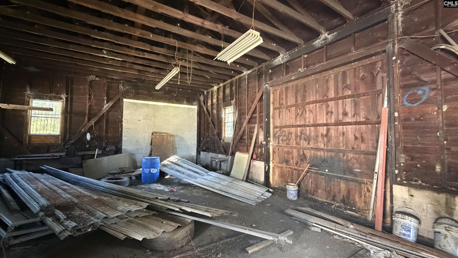 113 Anderson Street Photo 14