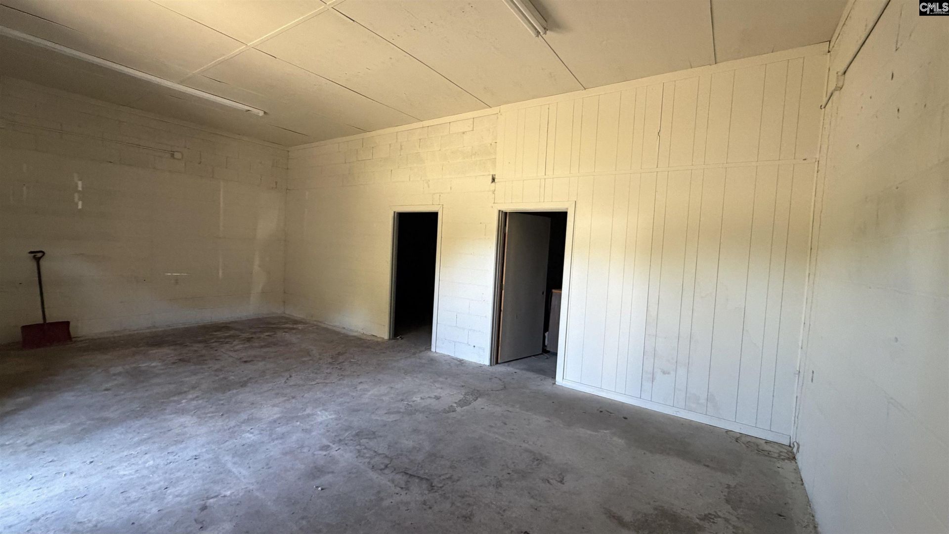 113 Anderson Street Photo 5