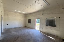 113 Anderson Street photo 4