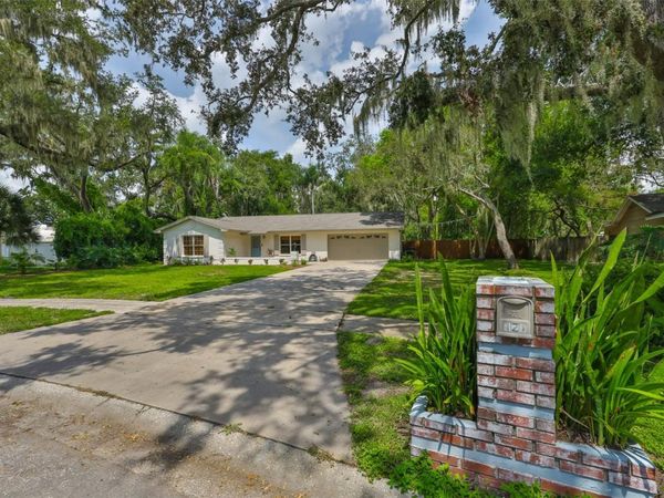 121 WINDY CIRCLE , BRANDON, FL 33511