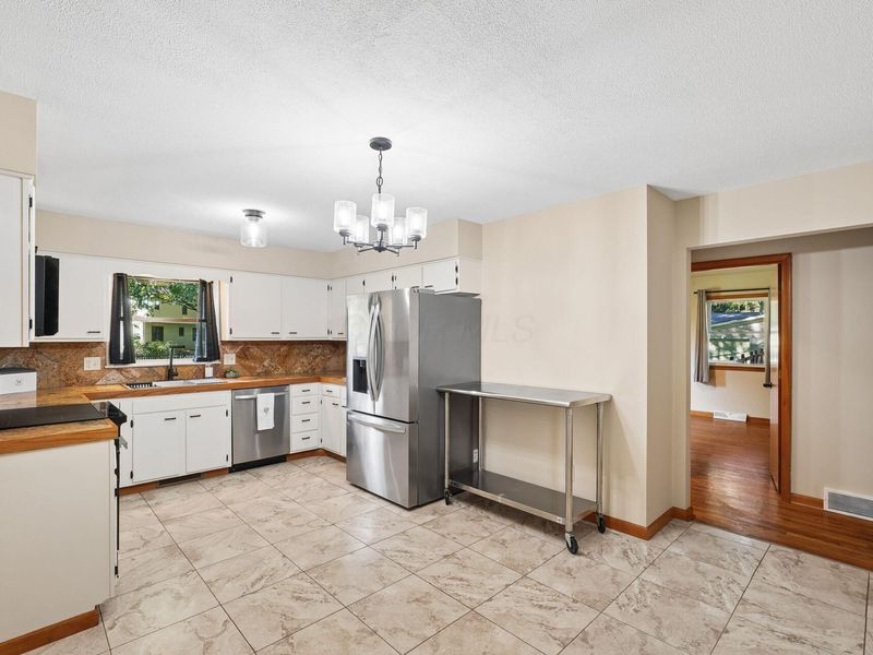 7782 Maxtown Road, Westerville, OH 43082 Photo 19