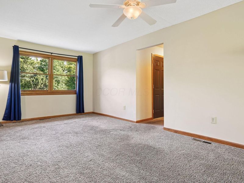 7782 Maxtown Road, Westerville, OH 43082 Photo 7