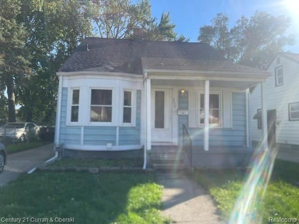 7276 Sterling , Center Line, Mi 48015