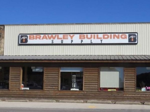 101 W Walnut Street , Ellington, MO 63638