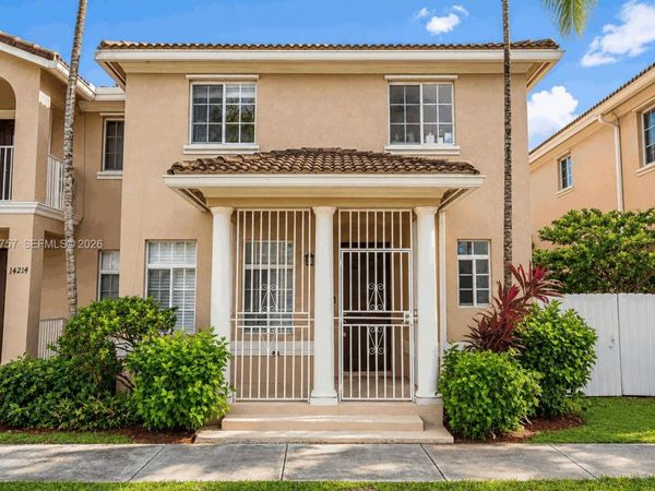 14218 SW 272nd St , Homestead, FL 33032