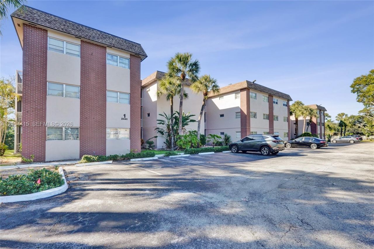 2441 SW 82nd Ave , Unit 205, Davie, FL 33324 Photo