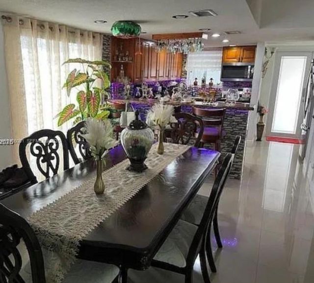 4211 W 10th Ln , Hialeah, FL 33012 Photo