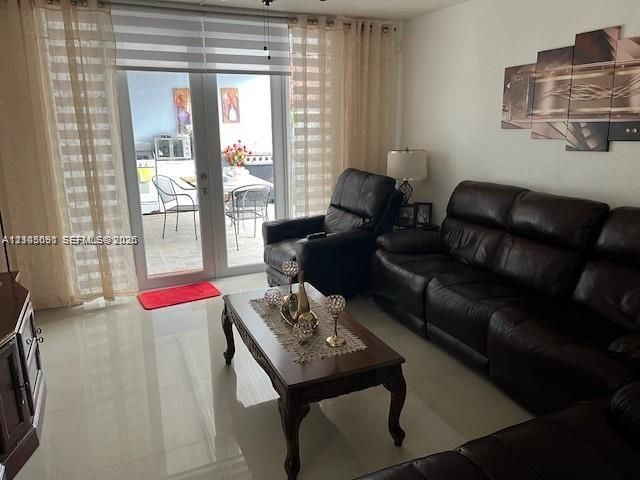4211 W 10th Ln , Hialeah, FL 33012 Photo