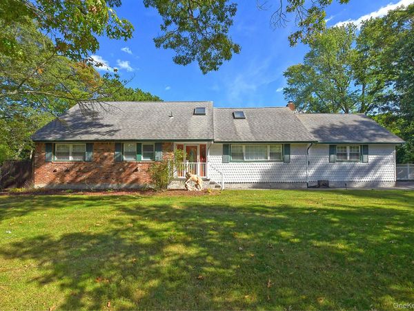 1 Millet Street , Dix Hills, NY 11746