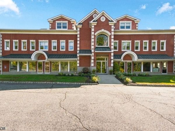 28 Bowling Green Pkwy 3AB, Jefferson, NJ 07849