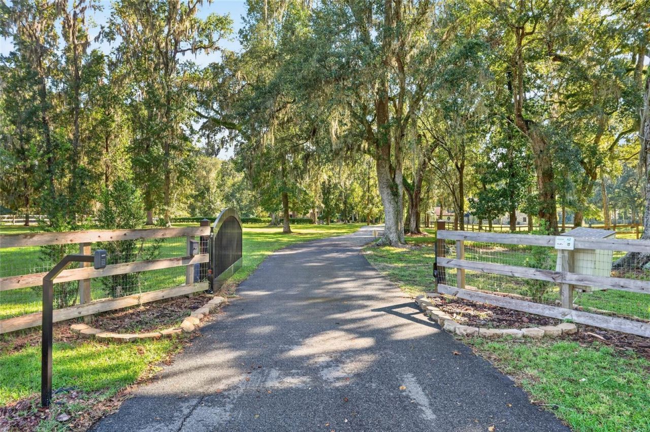 8301 SW 24th Avenue, Gainesville, FL 32607 Photo