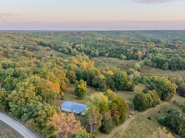 9022 County Road 469, Portland, MO 65067