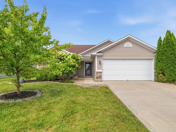 5264 Brassie Drive , Indianapolis, IN 46235
