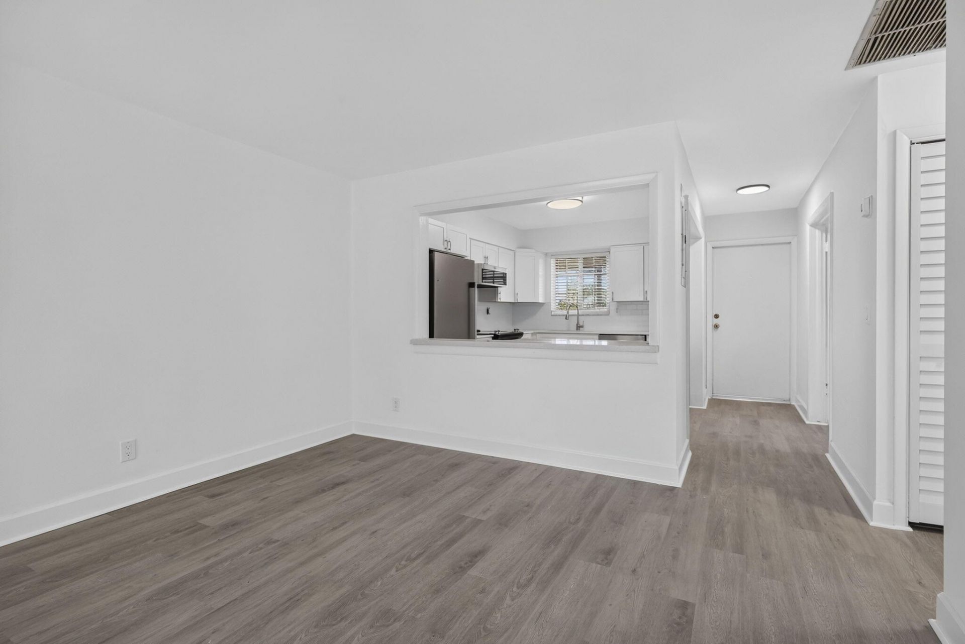 405 Southwind Drive, Unit 4, North Palm Beach, FL 33408 Photo