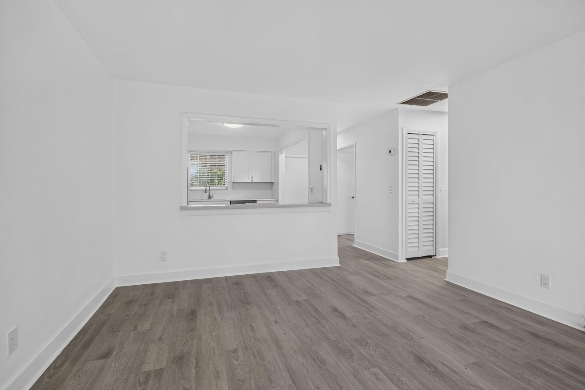 405 Southwind Drive, Unit 4, North Palm Beach, FL 33408 Photo
