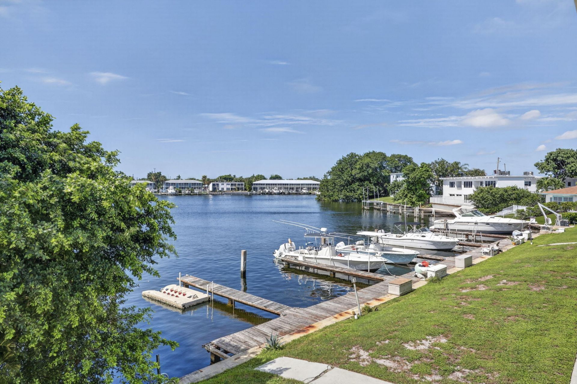 405 Southwind Drive, Unit 4, North Palm Beach, FL 33408 Photo