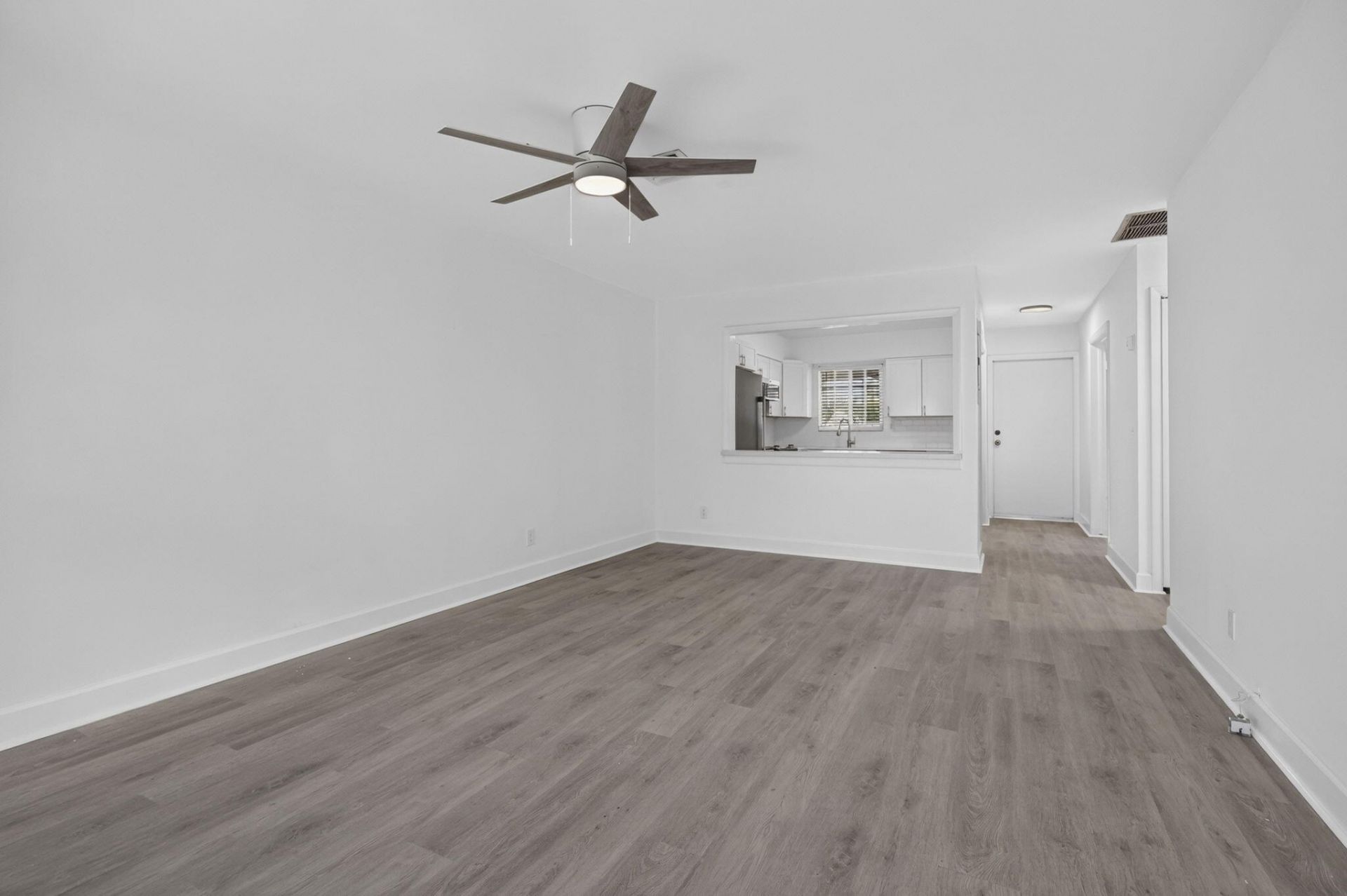 405 Southwind Drive, Unit 4, North Palm Beach, FL 33408 Photo