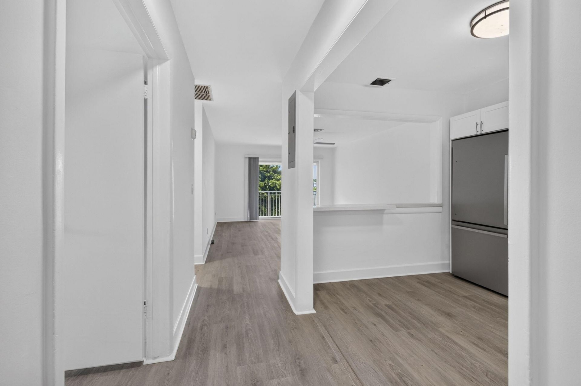 405 Southwind Drive, Unit 4, North Palm Beach, FL 33408 Photo
