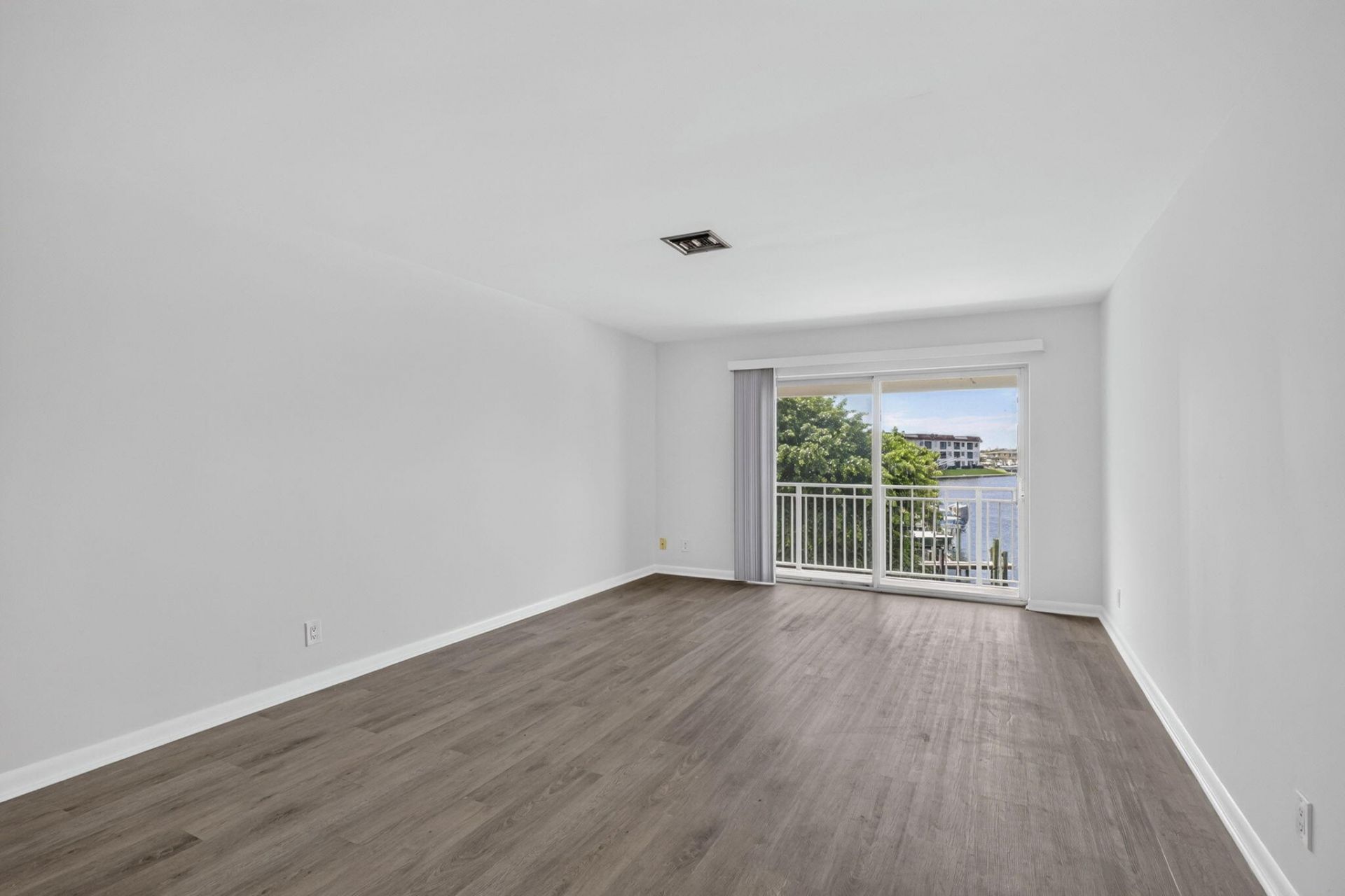 405 Southwind Drive, Unit 5, North Palm Beach, FL 33408 Photo