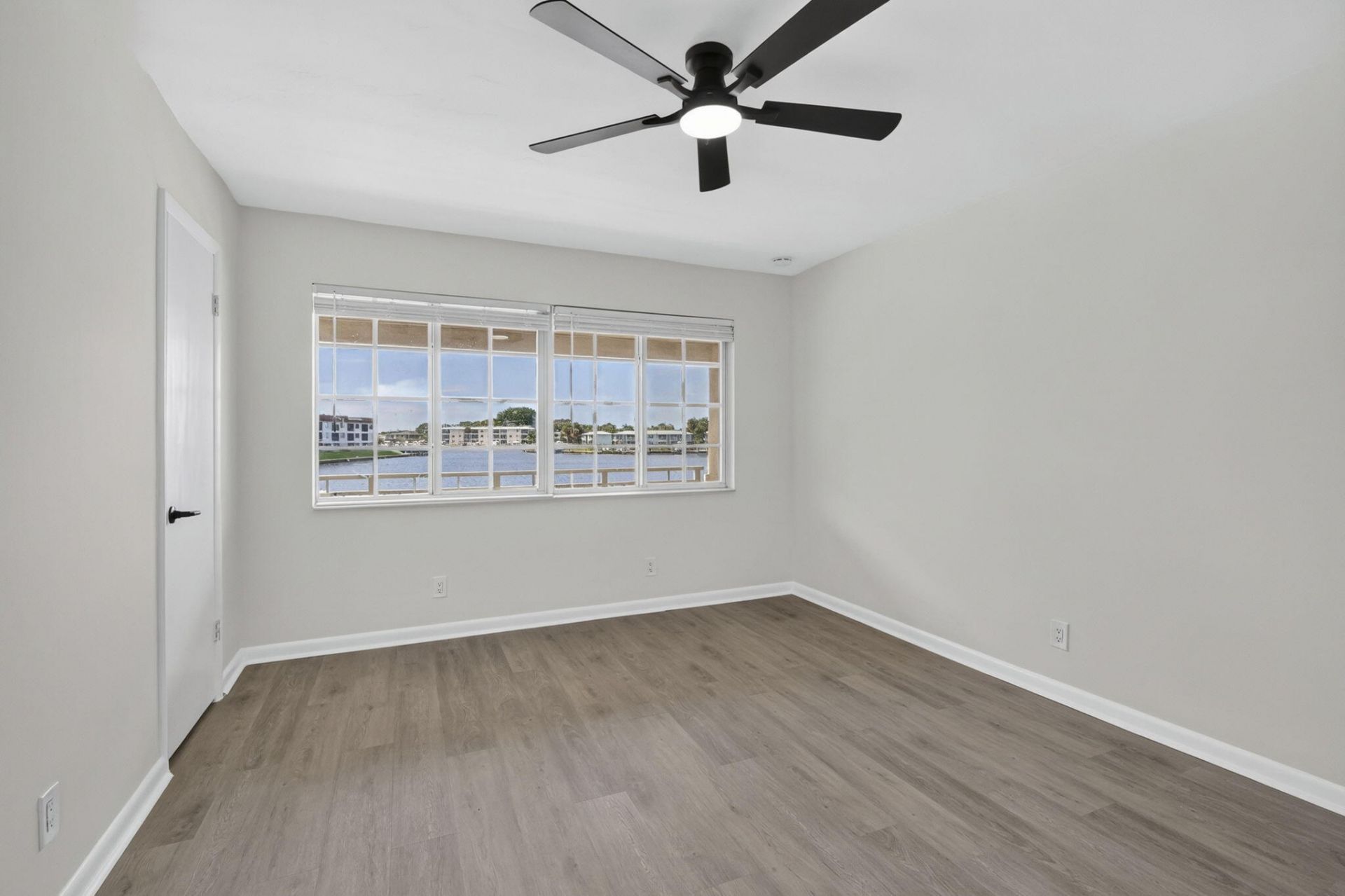 405 Southwind Drive, Unit 5, North Palm Beach, FL 33408 Photo