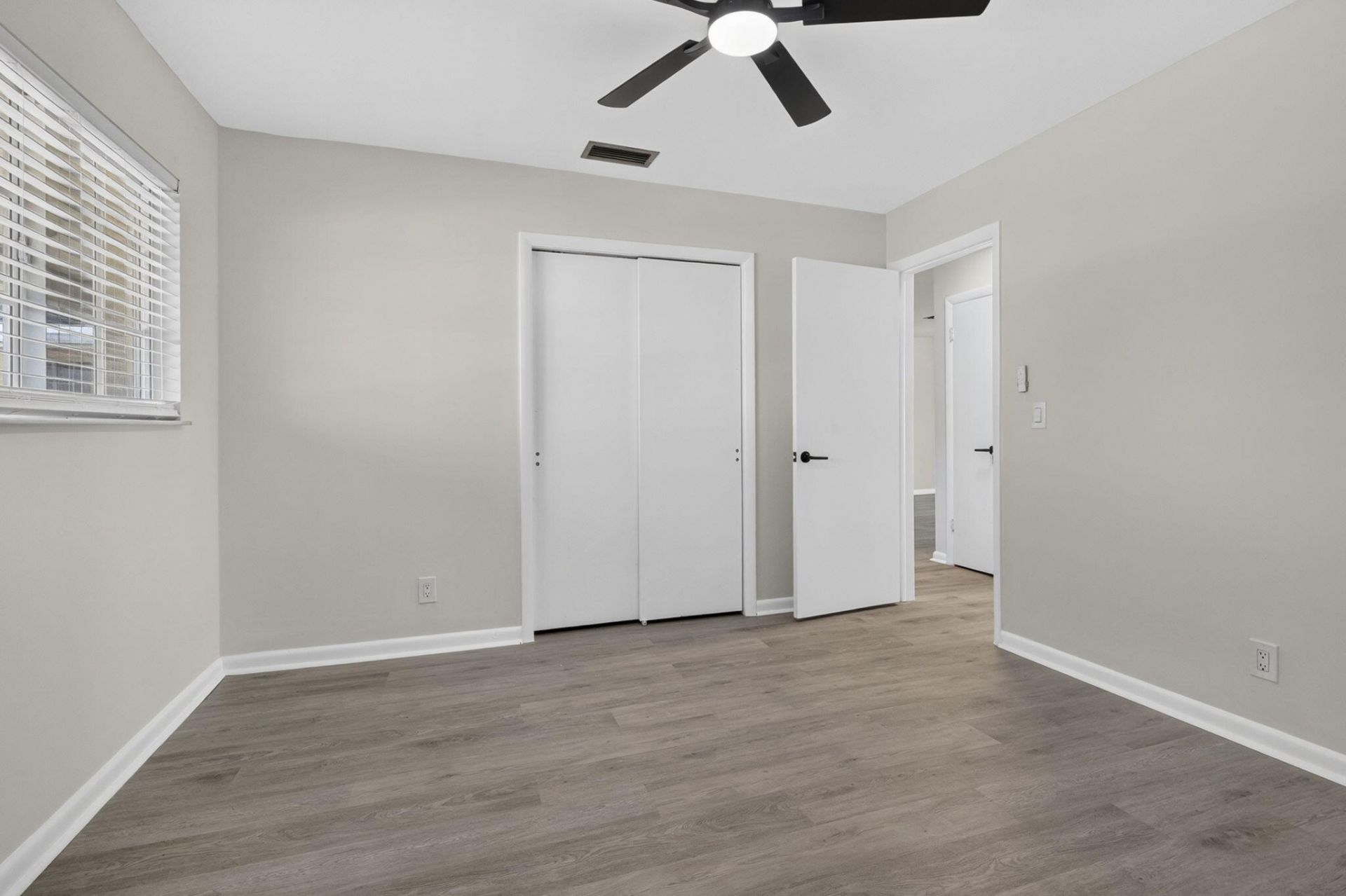 405 Southwind Drive, Unit 5, North Palm Beach, FL 33408 Photo