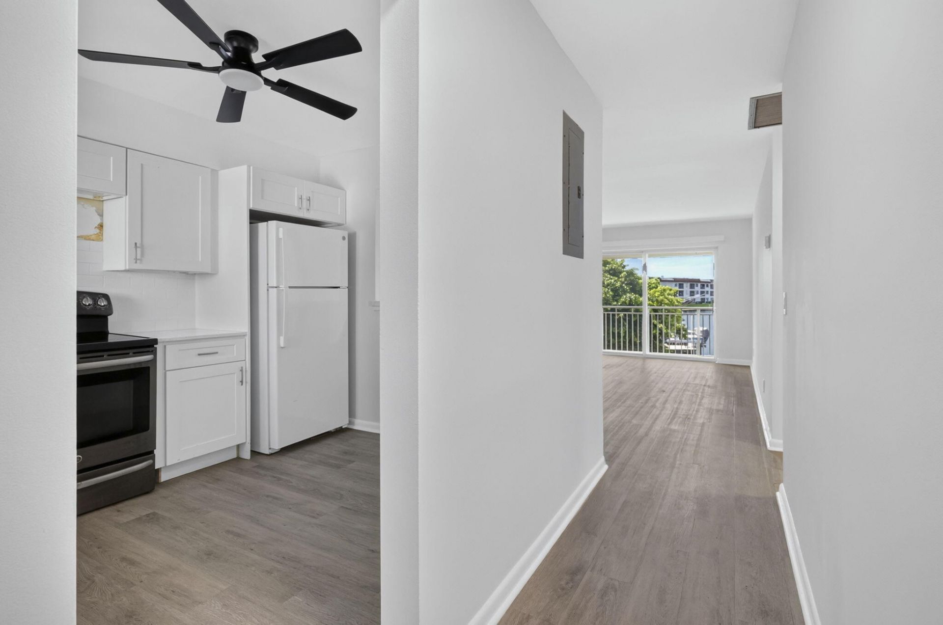 405 Southwind Drive, Unit 5, North Palm Beach, FL 33408 Photo